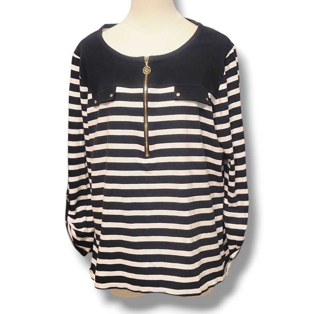 Striped Long-Sleeve Zip Front Top - Black & White